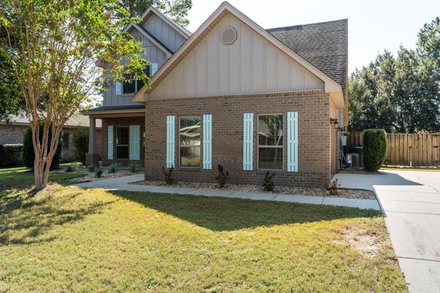 125 Whitman Way, Freeport, FL 32439