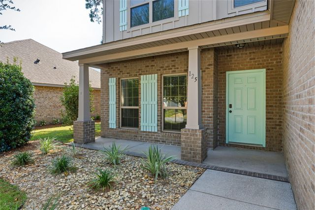 125 Whitman Way, Freeport, FL 32439