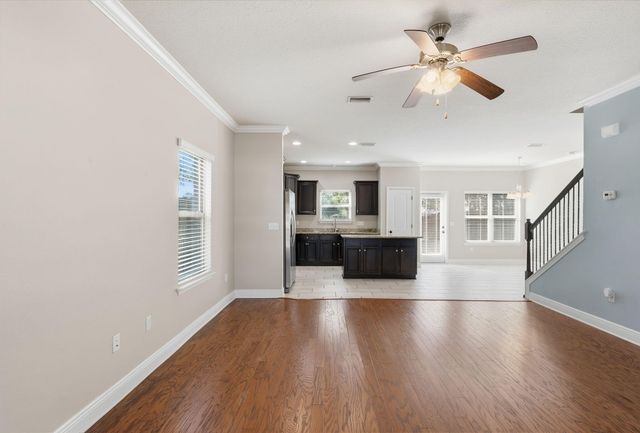 125 Whitman Way, Freeport, FL 32439