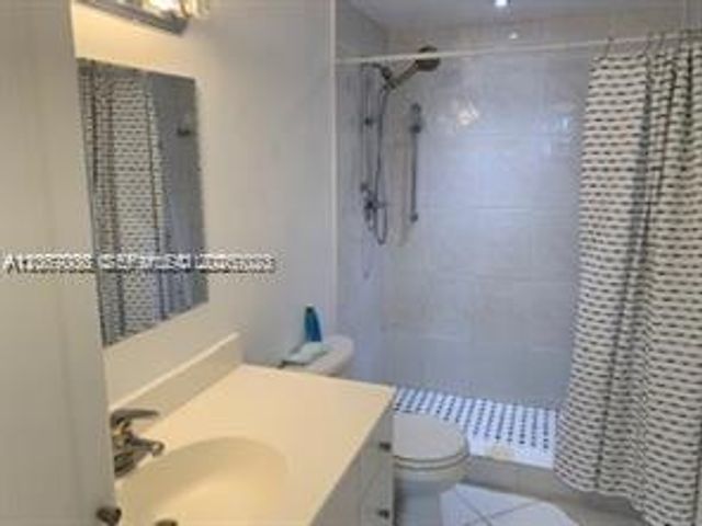 300 Bayview Drive 508, Sunny Isles Beach, FL 33160