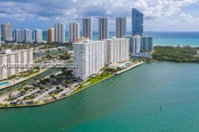 300 Bayview Drive 508, Sunny Isles Beach, FL 33160