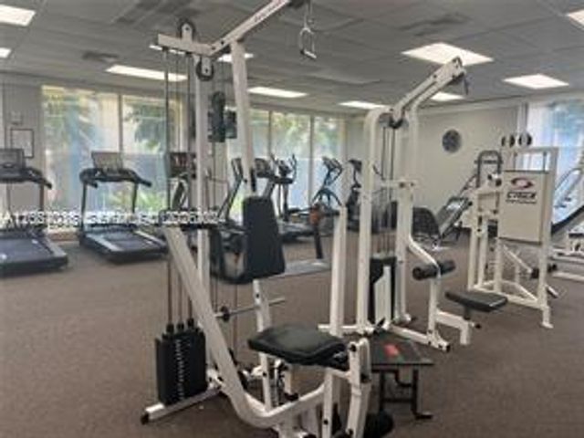 300 Bayview Drive 508, Sunny Isles Beach, FL 33160