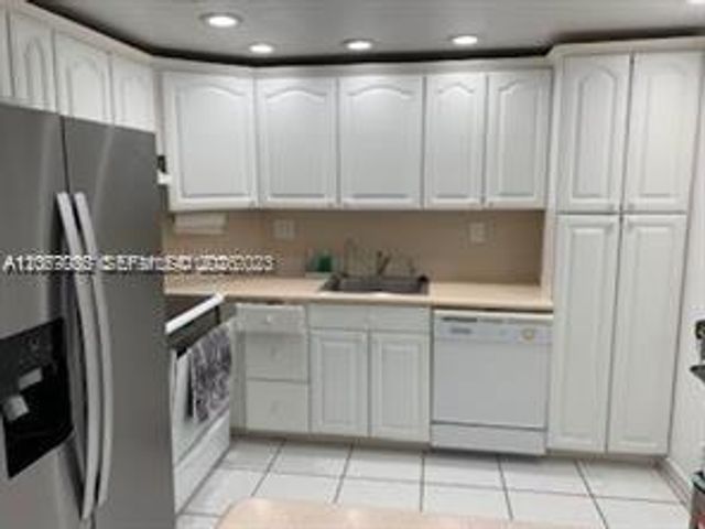 300 Bayview Drive 508, Sunny Isles Beach, FL 33160