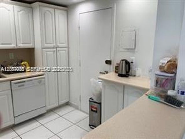 300 Bayview Drive 508, Sunny Isles Beach, FL 33160