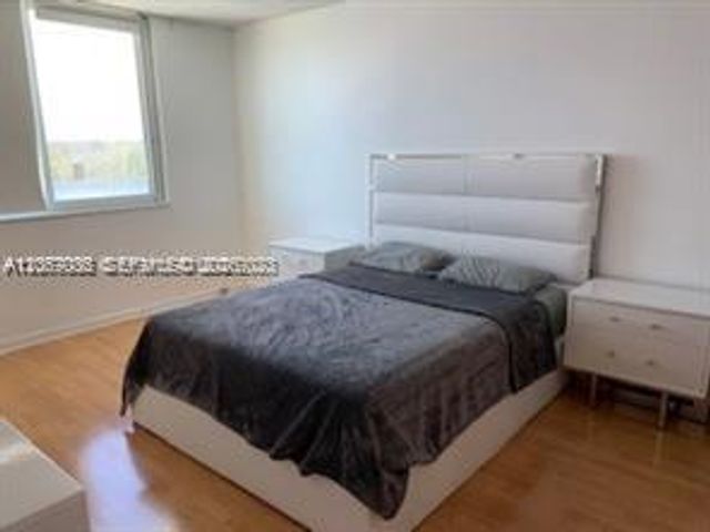 300 Bayview Drive 508, Sunny Isles Beach, FL 33160