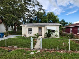 423 N 5TH STREET, Haines City, FL 33844