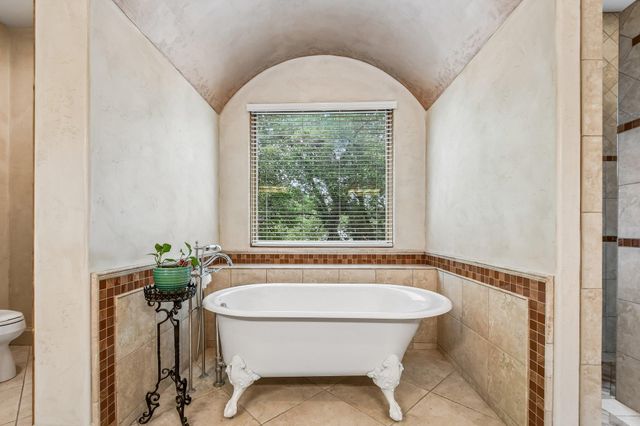 17701 Navigation LN, Lago Vista, TX 78645