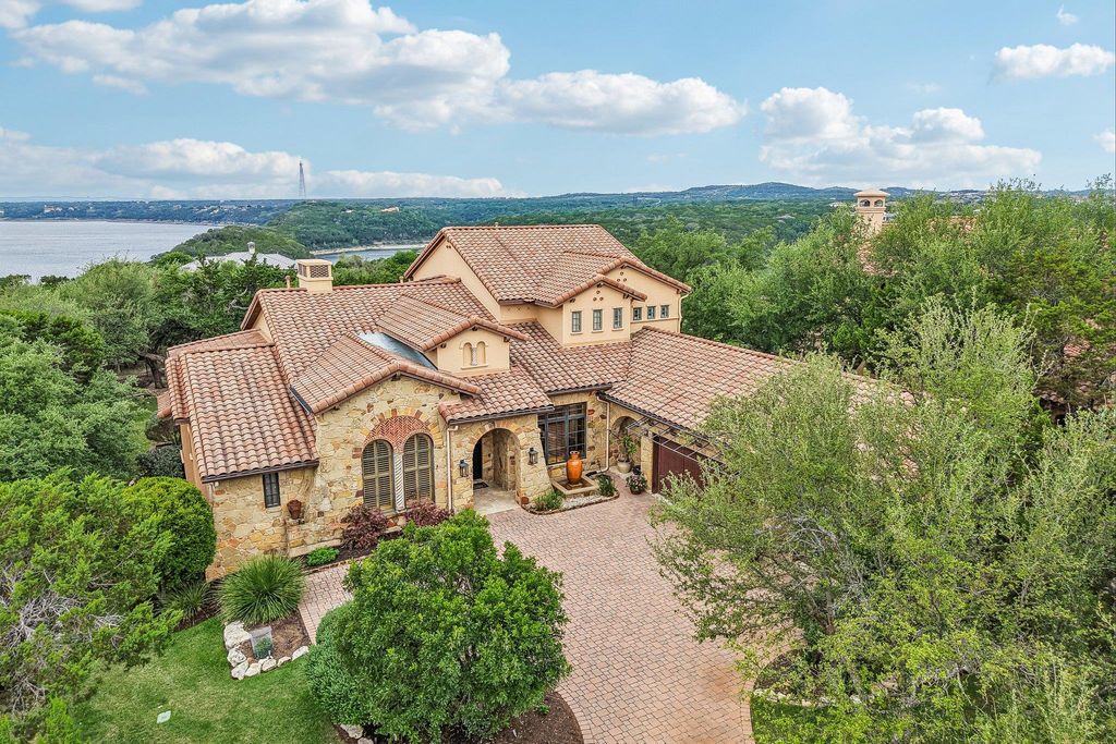 17701 Navigation LN, Lago Vista, TX 78645