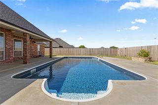 3124 Fairway Drive, Weatherford, OK 73096