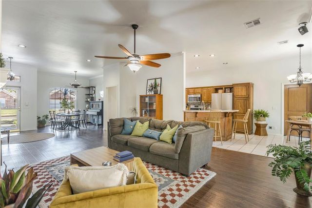 905 NW 179th Circle, Edmond, OK 73012