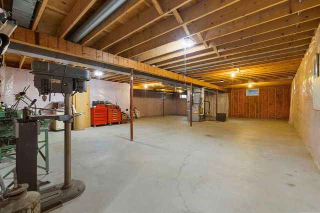 1311 Marthaler Lane, West Saint Paul, MN 55118