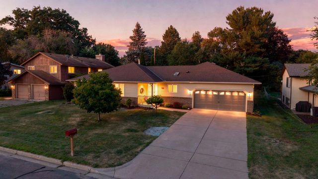 1311 Marthaler Lane, West Saint Paul, MN 55118