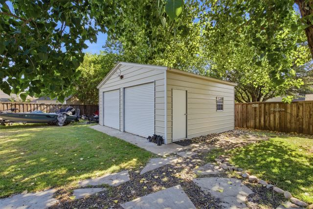 2505 Hillview Court, Denton, TX 76209