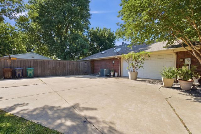 2505 Hillview Court, Denton, TX 76209