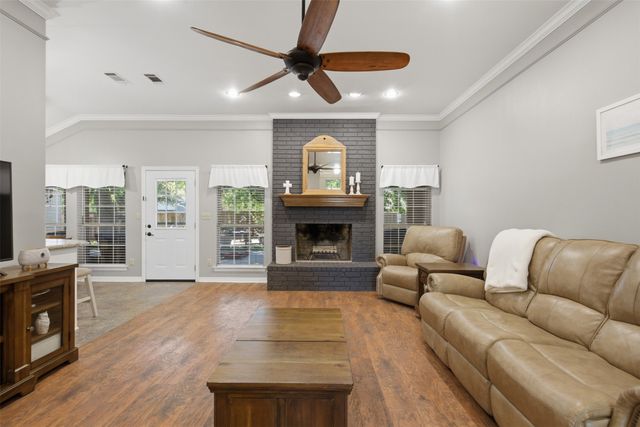 2505 Hillview Court, Denton, TX 76209