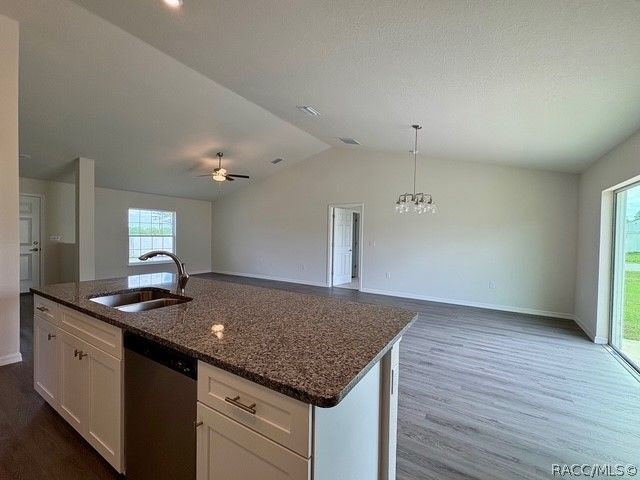 8330 N Jay Drive, Dunnellon, FL 34434