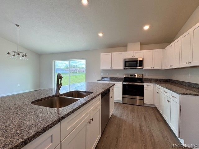 8330 N Jay Drive, Dunnellon, FL 34434