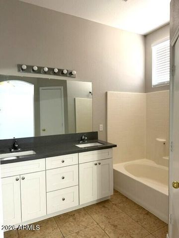 5018 W GLASS Lane, Laveen, AZ 85339