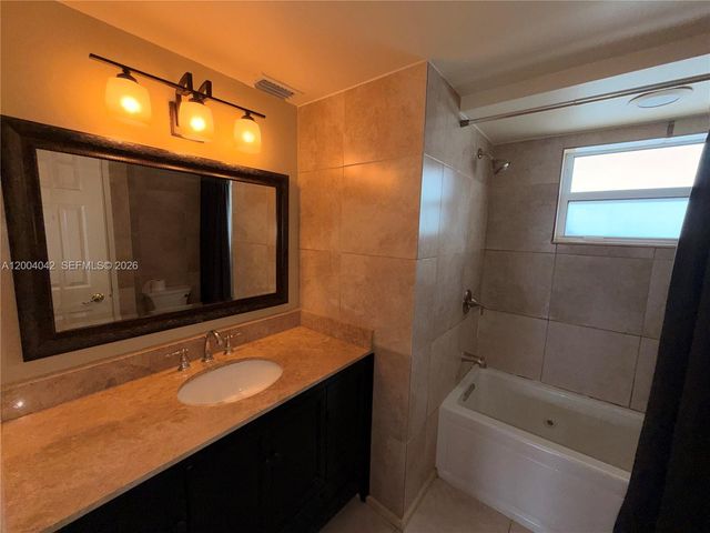 1075 NE Miami Gardens Dr 306, Miami, FL 33179