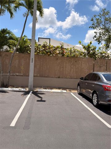 1075 NE Miami Gardens Dr 306, Miami, FL 33179