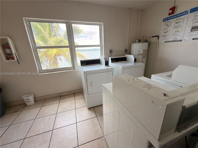 1075 NE Miami Gardens Dr 306, Miami, FL 33179