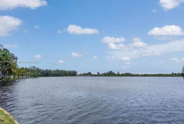 1075 NE Miami Gardens Dr 306, Miami, FL 33179