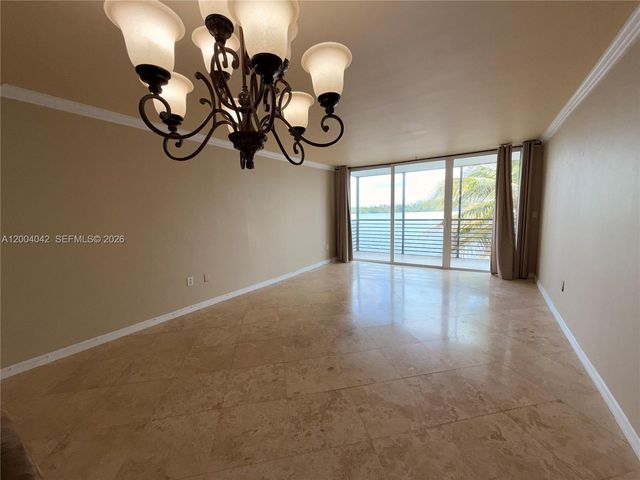 1075 NE Miami Gardens Dr 306, Miami, FL 33179