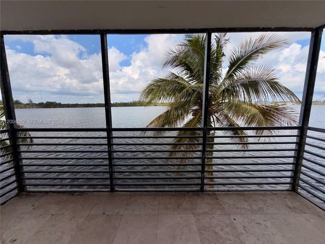 1075 NE Miami Gardens Dr 306, Miami, FL 33179