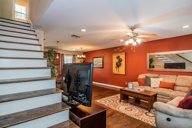 2824 Minert Street, Dallas, TX 75219