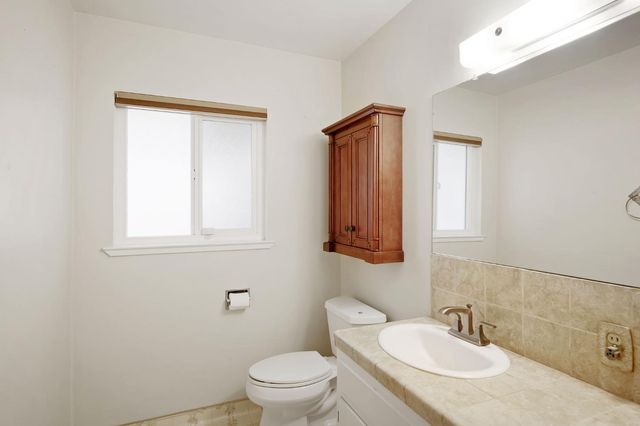 221 Bruce Ct, Modesto, CA 95350