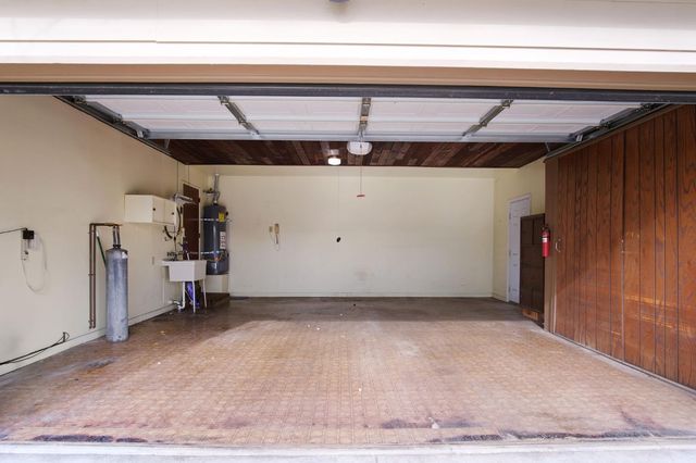 221 Bruce Ct, Modesto, CA 95350