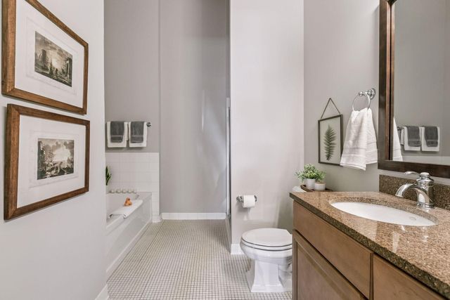 301 Clifton Avenue 1H, Minneapolis, MN 55403