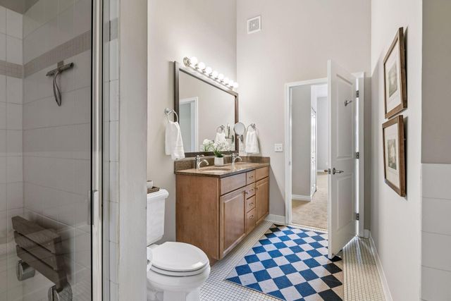 301 Clifton Avenue 1H, Minneapolis, MN 55403