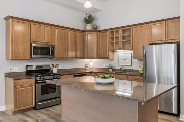 301 Clifton Avenue 1H, Minneapolis, MN 55403