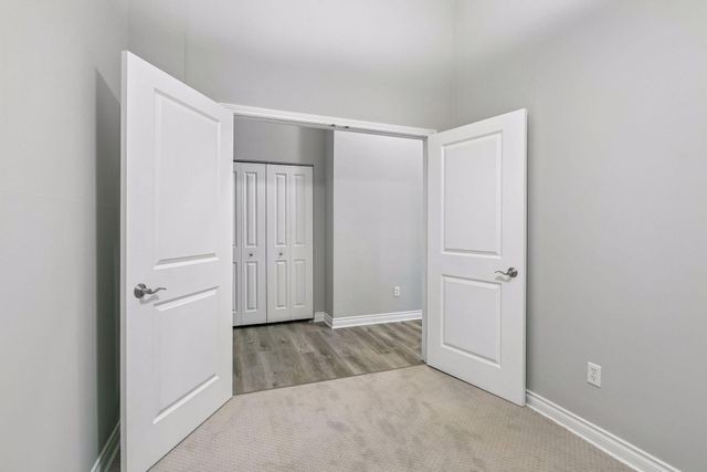 301 Clifton Avenue 1H, Minneapolis, MN 55403