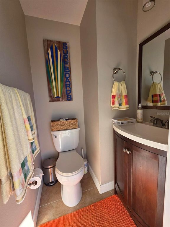 Image 8 of property listing at 218 S SHADOWBAY BOULEVARD, Longwood, FL 32779