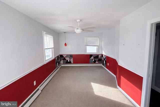 418 KINGSTON DR, Cherry Hill, NJ 08034