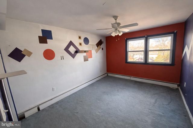 418 KINGSTON DR, Cherry Hill, NJ 08034