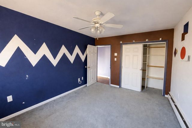 418 KINGSTON DR, Cherry Hill, NJ 08034