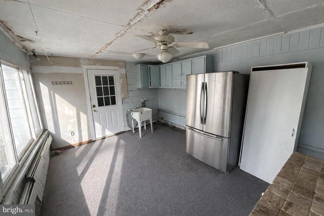 418 KINGSTON DR, Cherry Hill, NJ 08034