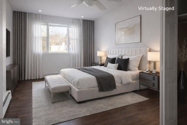 418 KINGSTON DR, Cherry Hill, NJ 08034