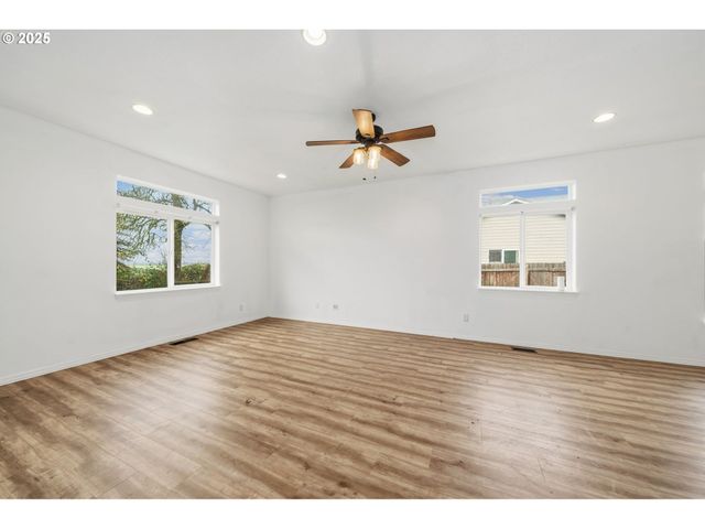 620 Studer Pl, Gervais, OR 97026