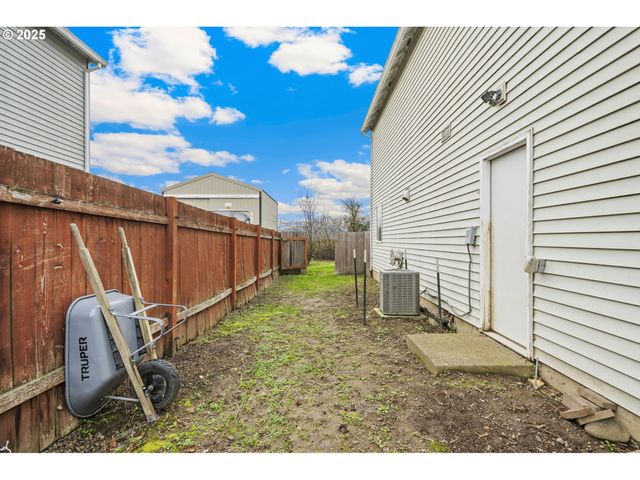 620 Studer Pl, Gervais, OR 97026