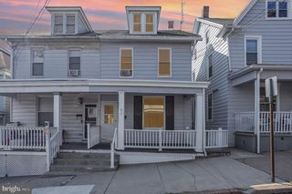 331 LOCUST ST, Steelton, PA 17113