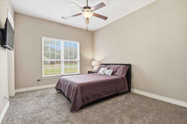 127 Dogwood Drive, Krugerville, TX 76227