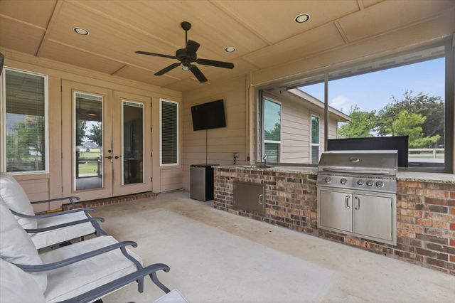 127 Dogwood Drive, Krugerville, TX 76227