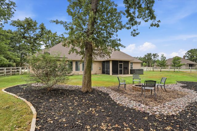 127 Dogwood Drive, Krugerville, TX 76227