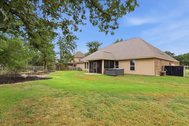 127 Dogwood Drive, Krugerville, TX 76227