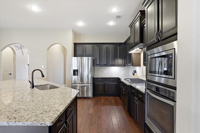127 Dogwood Drive, Krugerville, TX 76227