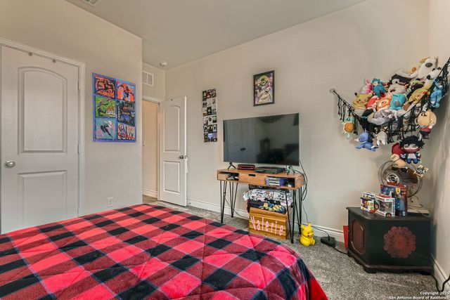 2215 Zachry, New Braunfels, TX 78132